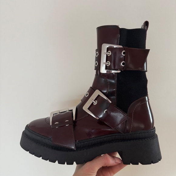 Asos moto boots in burgundy - Picture 2 of 4